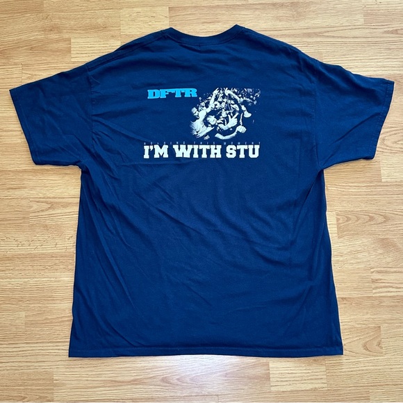 Defeater Men’s Tee - Picture 3 of 3